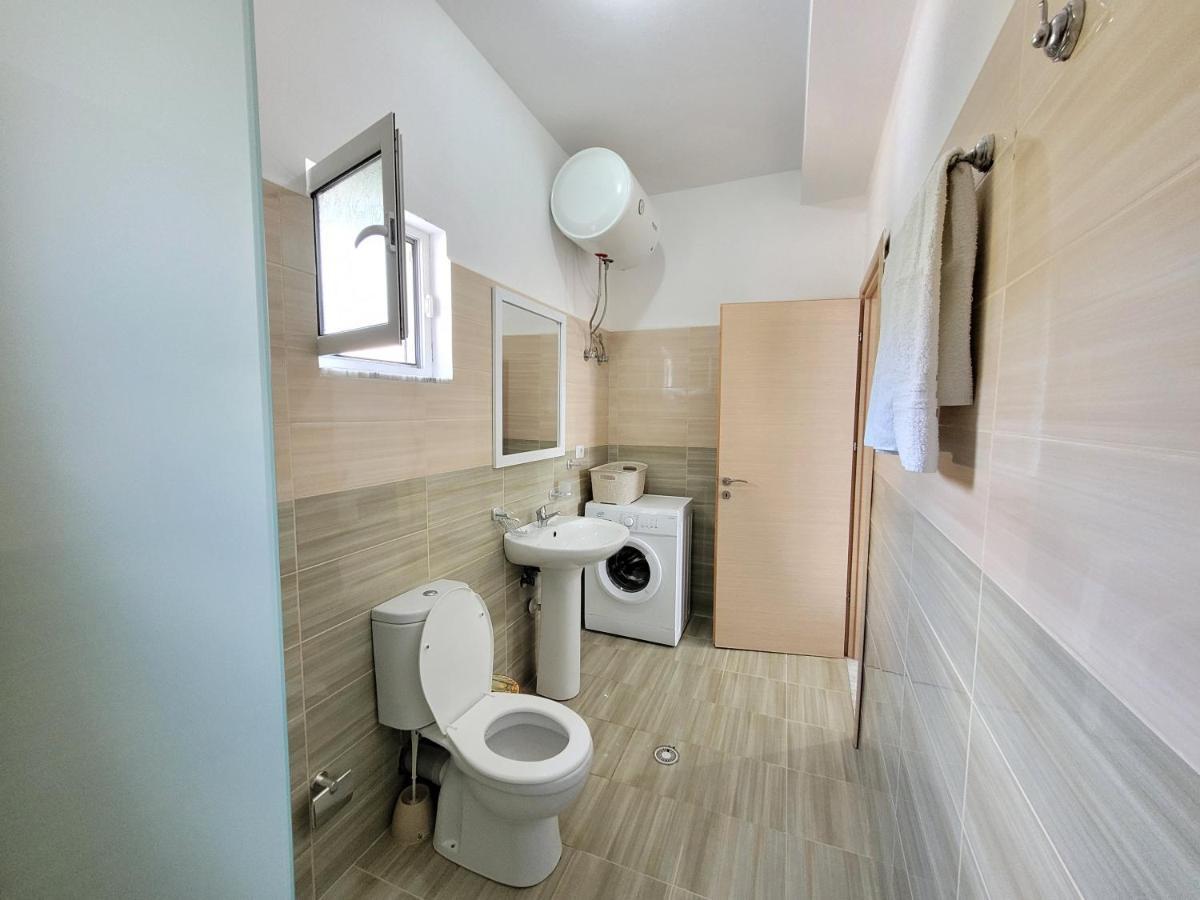 Parid Appartments Sarandë Buitenkant foto