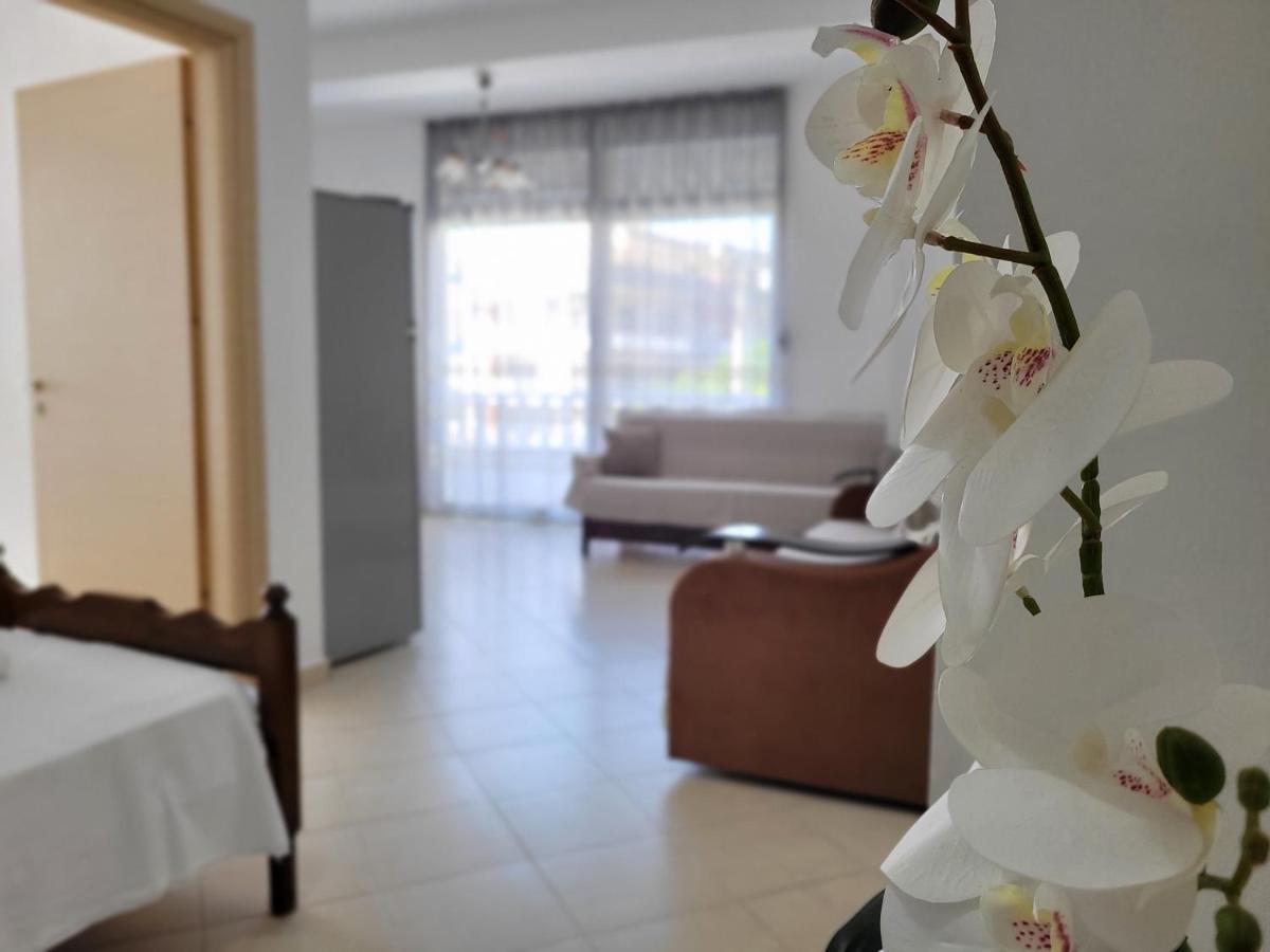 Parid Appartments Sarandë Buitenkant foto
