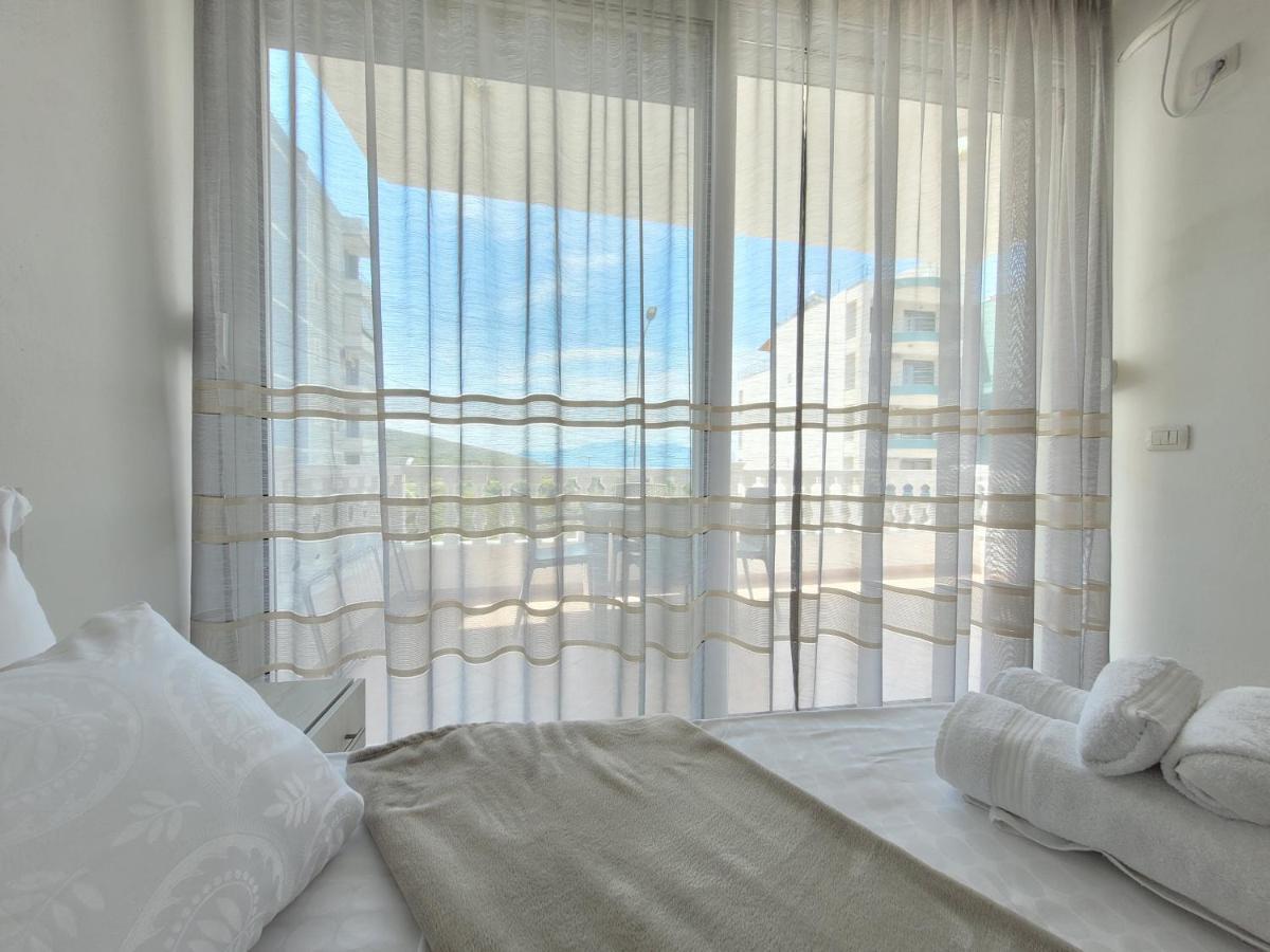 Parid Appartments Sarandë Buitenkant foto