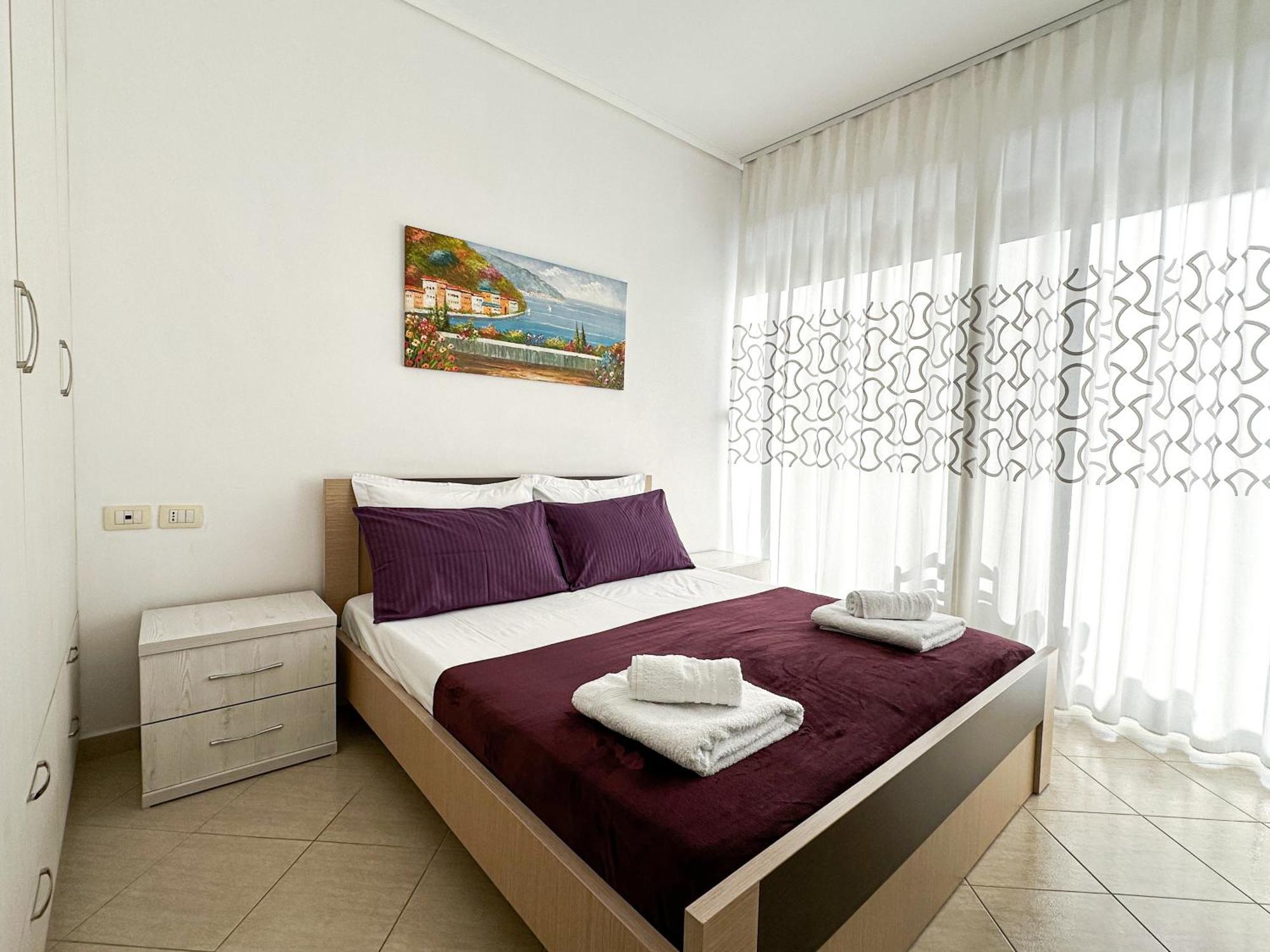 Parid Appartments Sarandë Buitenkant foto