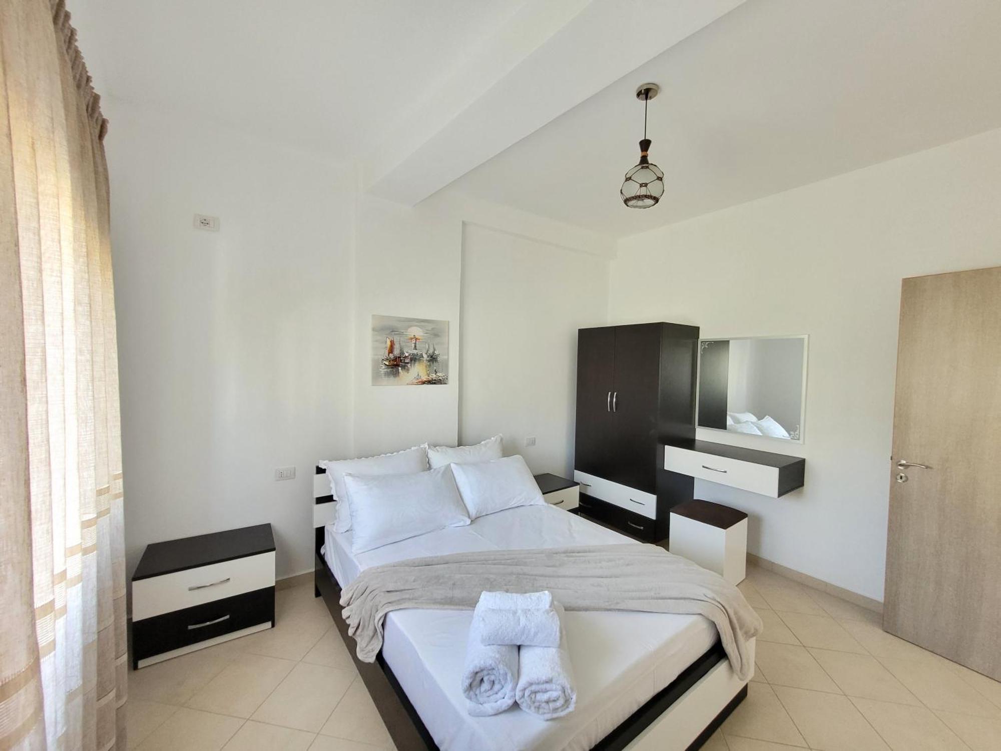 Parid Appartments Sarandë Buitenkant foto